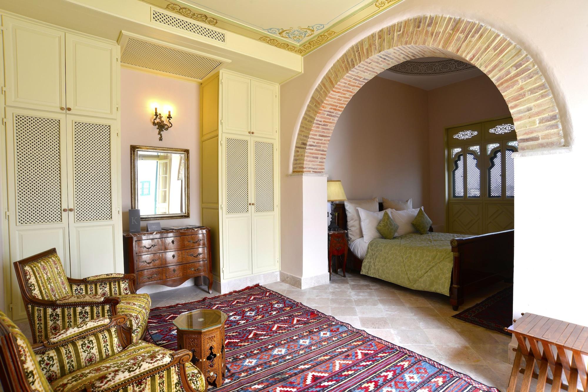 Palais Bayram Hotel Tunisz Kültér fotó A suite at the hotel