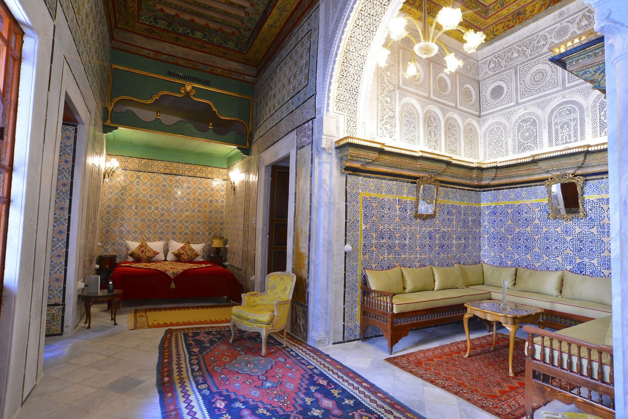 Palais Bayram Hotel Tunisz Kültér fotó The interior of the palace