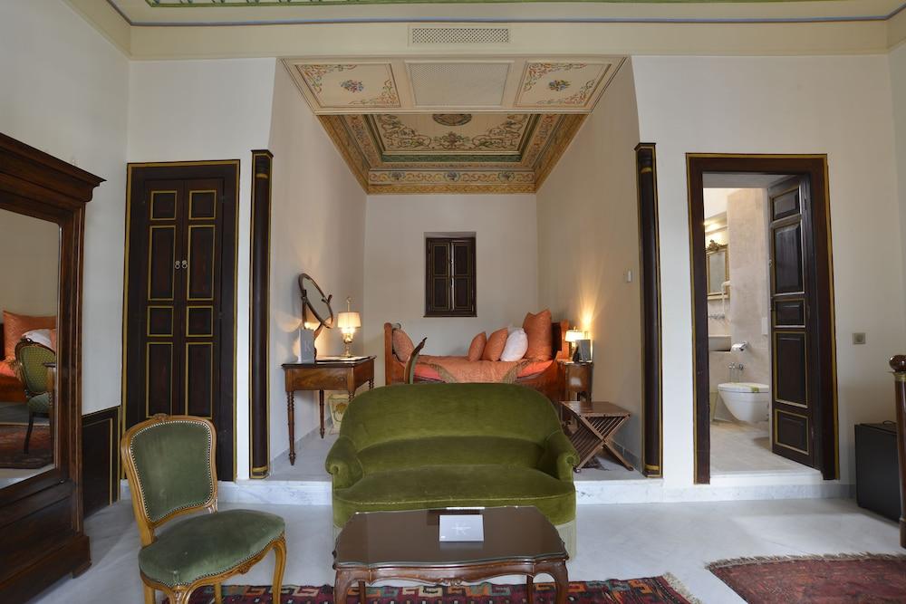 Palais Bayram Hotel Tunisz Kültér fotó A room at the hotel