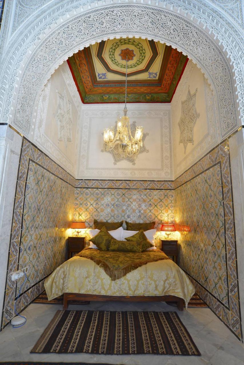 Palais Bayram Hotel Tunisz Kültér fotó A bedroom in the Riad