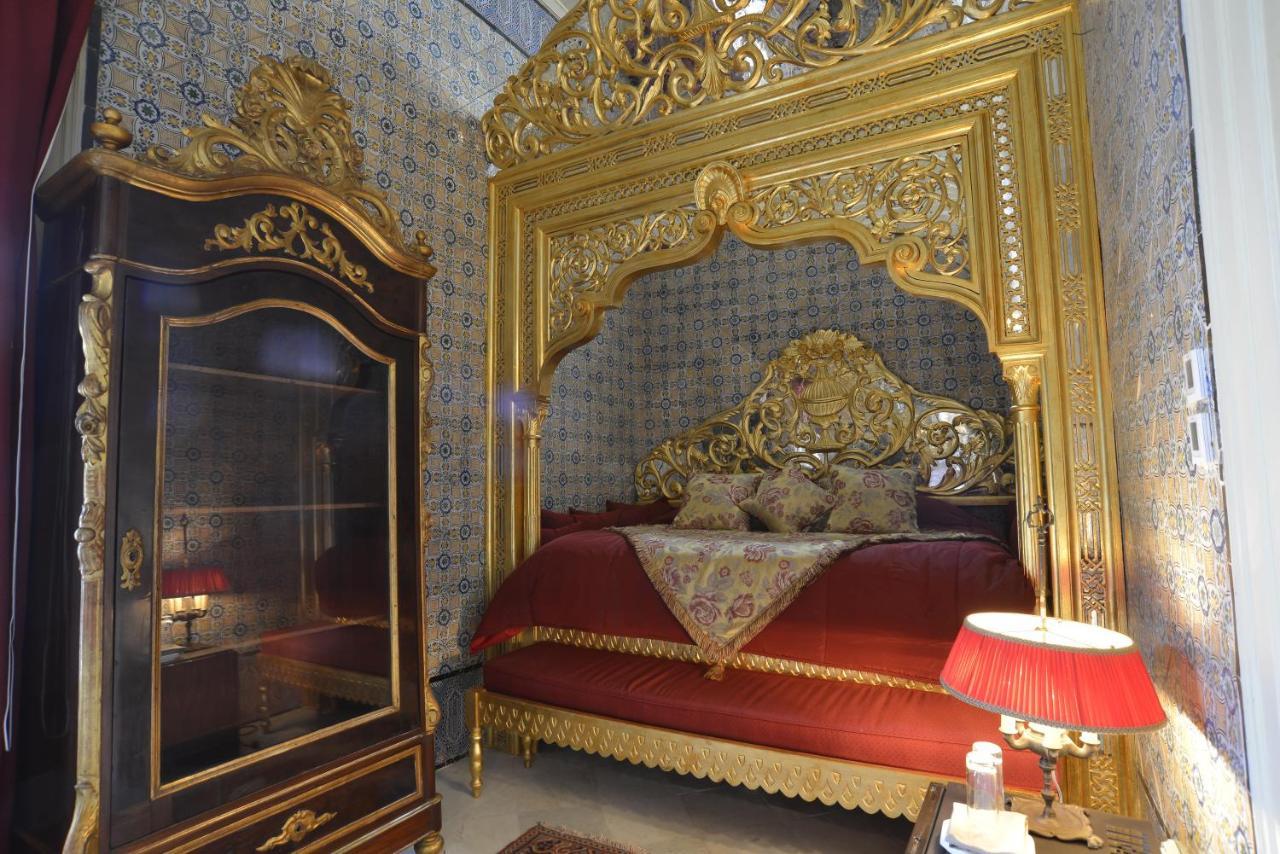 Palais Bayram Hotel Tunisz Kültér fotó A bedroom in the palace