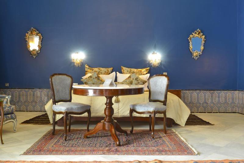 Palais Bayram Hotel Tunisz Kültér fotó A room in the hotel